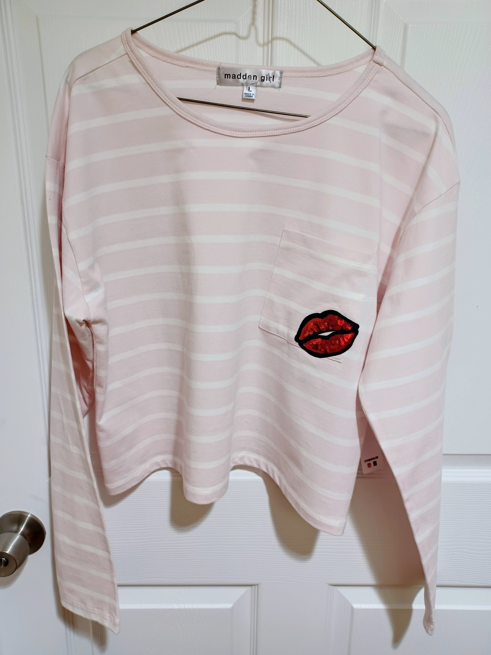 Madden Girl Light Pink & White Striped Long Sleeve Crop Top with Red Lip  Patch